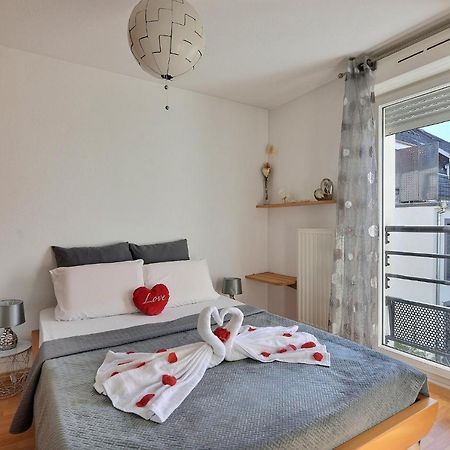 L'Appart' Frontiere-Suisse* Fibre*Chek-In*24/24 Apartment Saint-Louis  Bagian luar foto